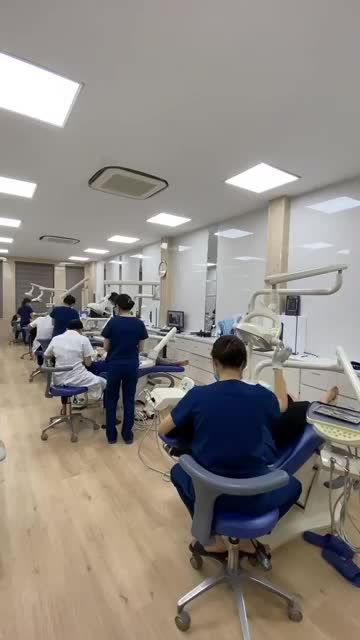 KHÔNG KHÍ TẠI NHA KHOA LẠC VIỆT VÀO ĐẦU TUẦN.