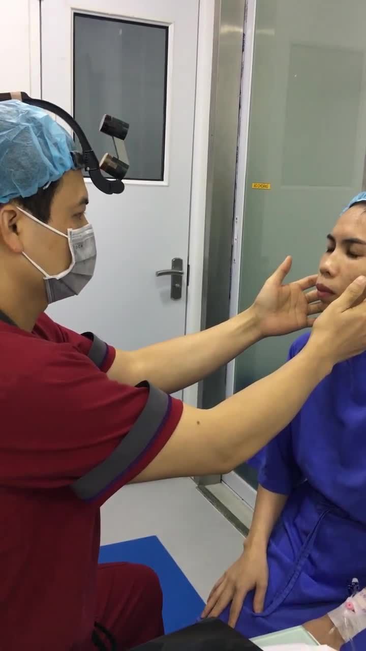 GIẢM NGAY 30% chi phí CHỈNH HÌNH HÀM MẶT Duy nhất TUẦN VÀNG