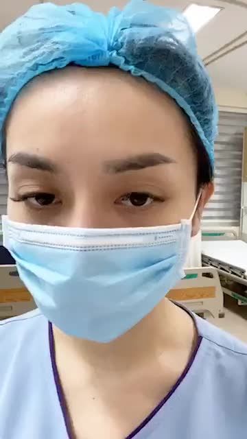 Bay chặng đường dài từ Gia Lai ra Hà Nội gặp bác sĩ là xứng đáng đây ạ!!!