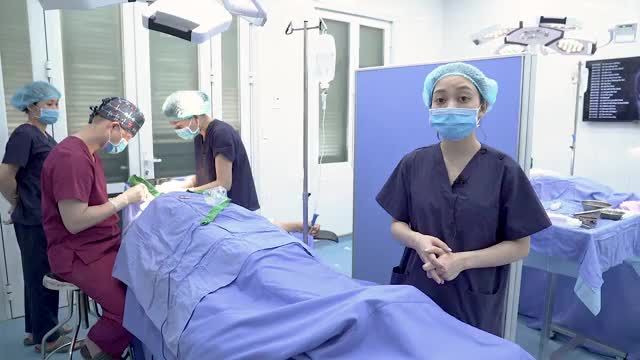 Không khí cuối tuần tại Dr Minh Phạm 108 Hôm nay bác sĩ có 5 ca combo