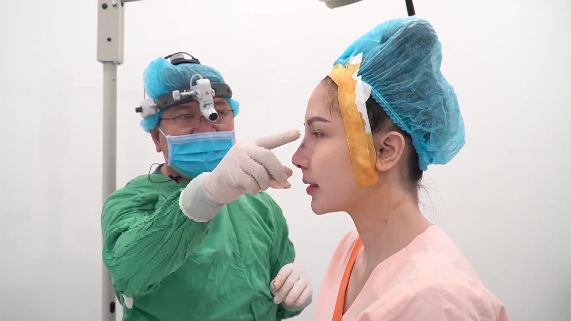 XEM DÁNG MŨI TRƯỚC KHI ĐÓNG VẾT KHÂU