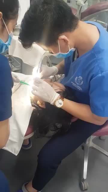 Ca nhổ răng cuối ngày tại nha khoa Shinbi