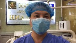 BS Nguyễn Đức Tuyên thiết kế 20 răng sứ thẩm mỹ Nacera.