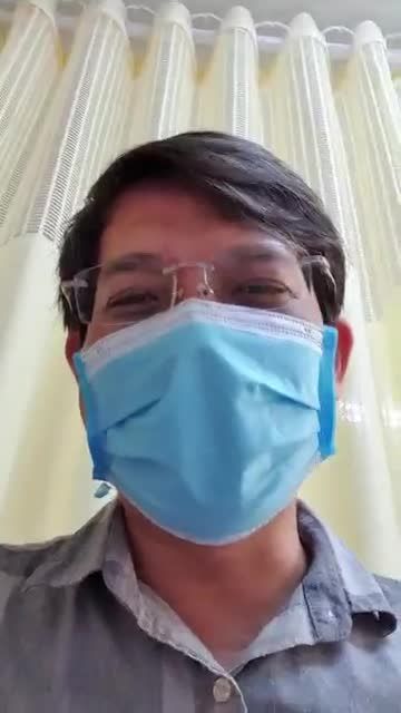 Nâng ngực nội soi chân không