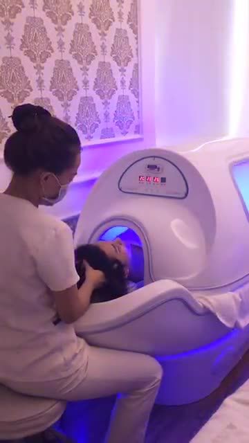 Sở hữu một làn da trắng hồng , mịn màng là điều mà các chị em phụ nữ mong muốn.