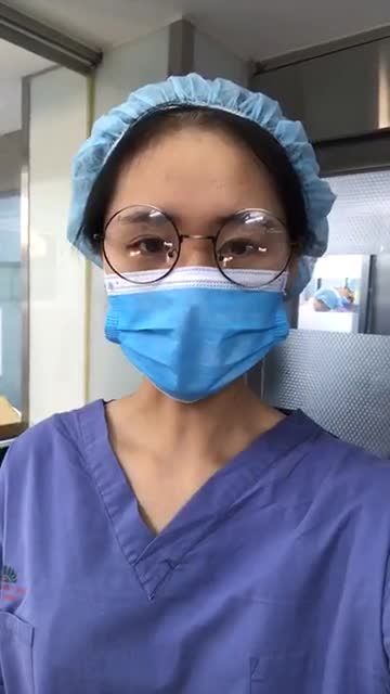 Nâng ngực đặt túi Motiva size 315 cc đường nách, khách hàng nữ 27 tuổi