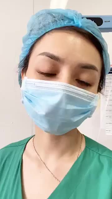 Trẻ hoá khuôn mặt bằng phương pháp bơm mỡ.