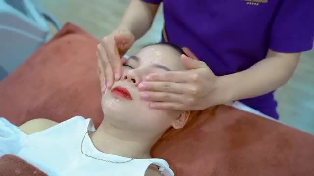 Để có một làn da khỏe mạnh mịn màng bạn cần làm gì.? Cùng xem quá trình chăm sóc da cơ bản tại Dr.Hải Lê