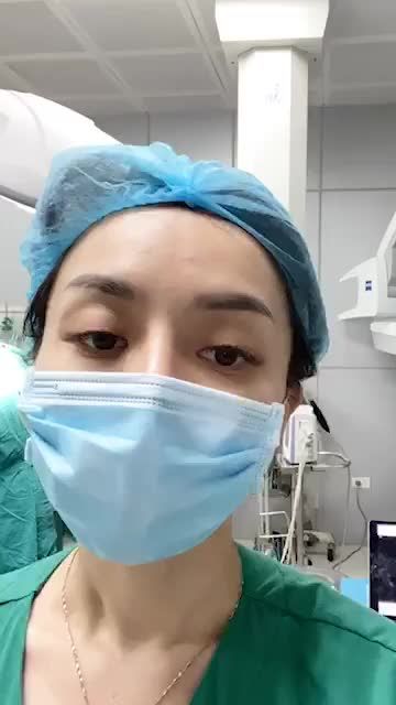 Combo hạ gò má số 39 + gọt hàm số 45 năm 2020 giúp khuôn mặt cân đối hơn, cải thiện góc hàm vuông, gò má cao.