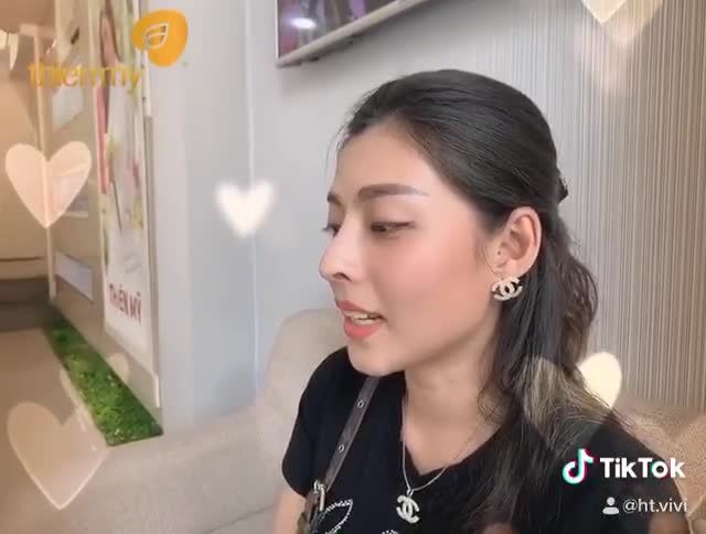 “Bổn cô nương lo cho tương lai sắc đẹp Chứ lo gì trần thế thiếu nam nhân ”