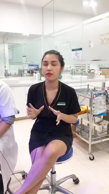 Nha sĩ phân tích dịch vụ tẩy trắng + cạo vôi răng tại bệnh viện thẩm mỹ Đông Á