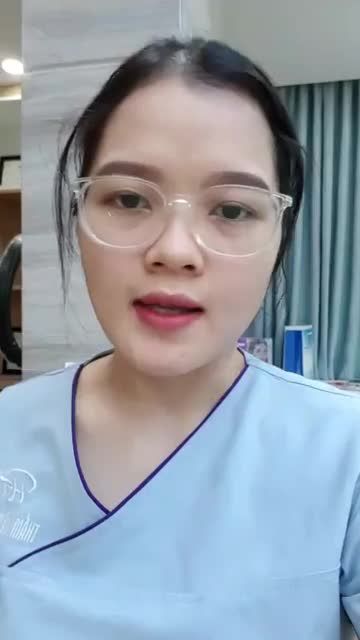 Hóng ca răng sứ sau phẫu thuật hở lợi 1 tháng