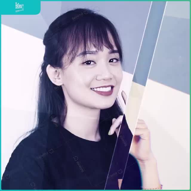 Thùy Trang - cô nhân viên ngân hàng sở hữu nét tươi trẻ, năng động và luôn được mọi người quý mến bởi sự gần gũi, duyên dáng