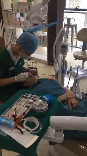 Quy trình tẩy trắng răng tại Nha khoa Quốc tế Athena. Đăng ký ngay để được Tẩy trắng răng MIỄN PHÍ