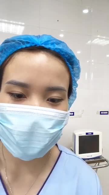 Thêm một tư liệu nữa cho chị em đang “tàu ngầm” dịch vụ nâng mũi của bác sĩ đây!
