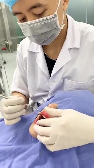 Bác sĩ Hành trình lột xác thực hiện chỉnh nha tại Kangnam - Bấm xem video