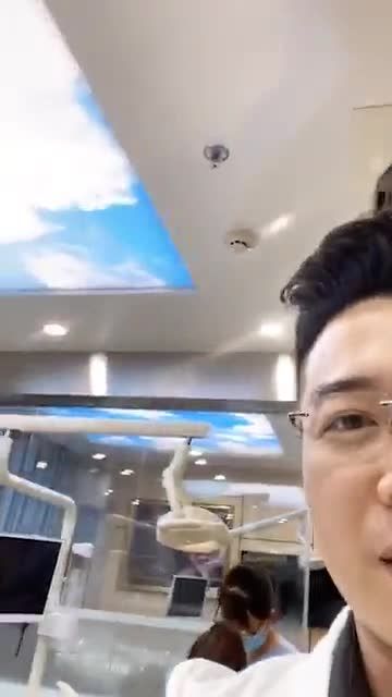 Không khí phòng nha ngay lúc này với ca phục hình 16 răng sứ thẩm mỹ HT smile.