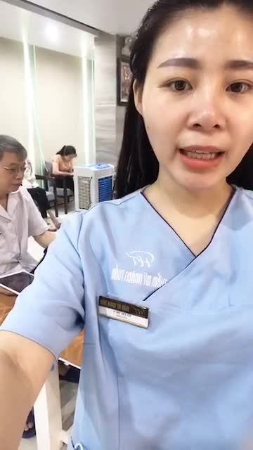 Bác sĩ TM Hoàng Tuấn điều trị nám, tàn nhang cho khách hàng!