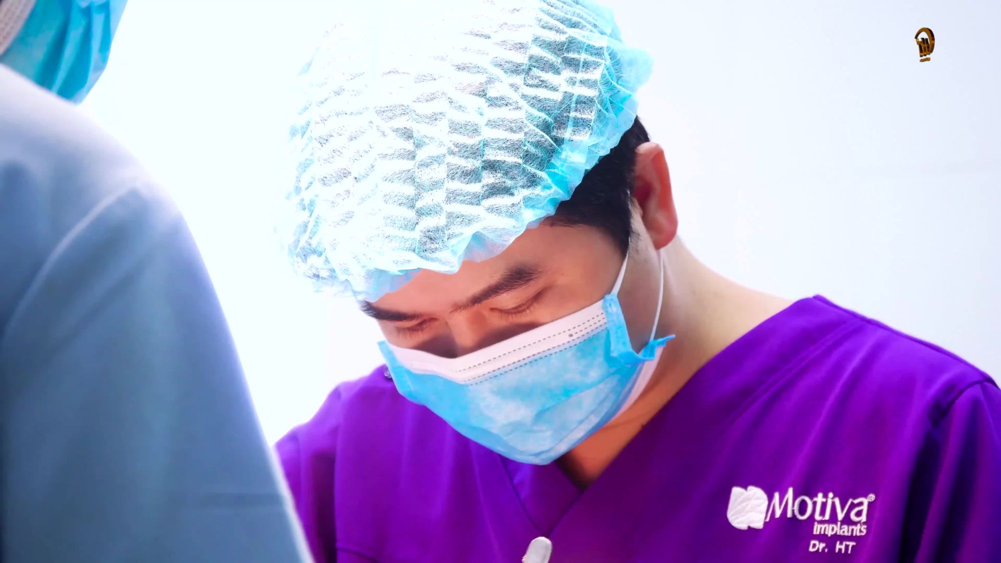 Sự thay đổi của khách hàng ngay sau nâng mũi cấu trúc Pureform tại Dr Hoàng Tuấn