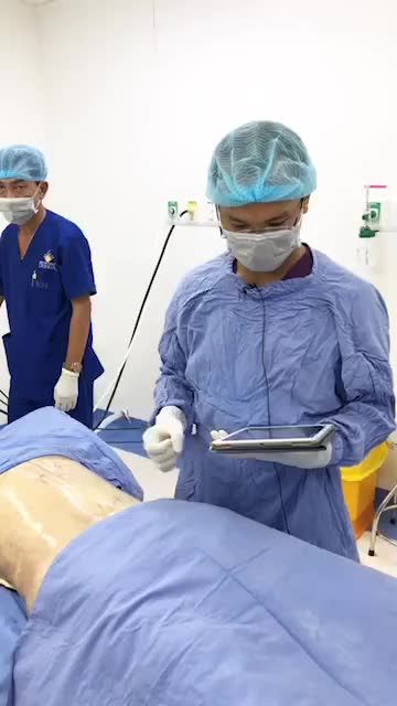 Mời mọi người cùng trở lại để xem thành quả của ca hút mỡ vừa rồi tại Bệnh viện Thẩm Mỹ Đông Á