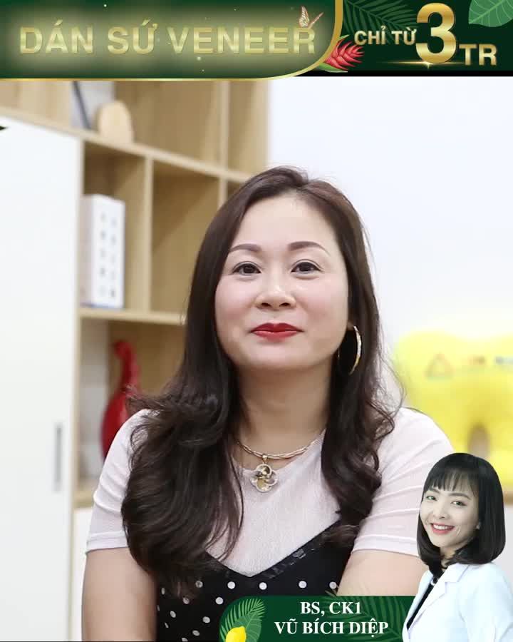 Chị Thắm sở hữu hàm răng nhiễm màu kháng sinh khá nặng làm chị ngại cười, ngại giao tiếp, điều đó khiến chị chưa hài lòng về bản thân mình.