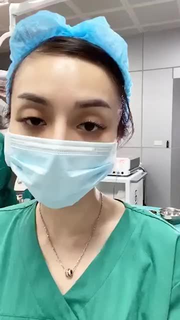 Tiếp tục ca hút mỡ số 275.