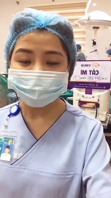 Liên tục các ca mí 5,6,7,8, 9trong buổi trưa nay. Các dịch vụ bao gồm - 2 ca combo cắt mí trên dưới - 1 ca cắt mí trên