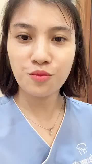 Hô biến khuôn mặt vuông cạnh thành khuôn mặt Vline , thọn gọn chỉ sau 5p ! Mời cả nhà cùng theo dõi quá trình tiêm botox tại DR Hoàng Tuấn ạ.