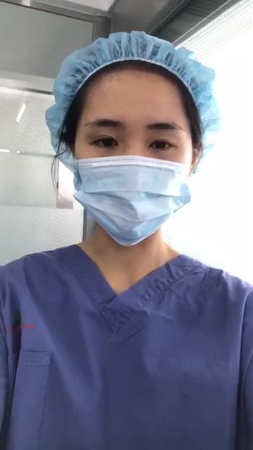 Đặt túi Motiva Nano chip Ergonomix size 285-265 cc khách hàng 31 tuổi teo tuyến sau sinh, đường nách