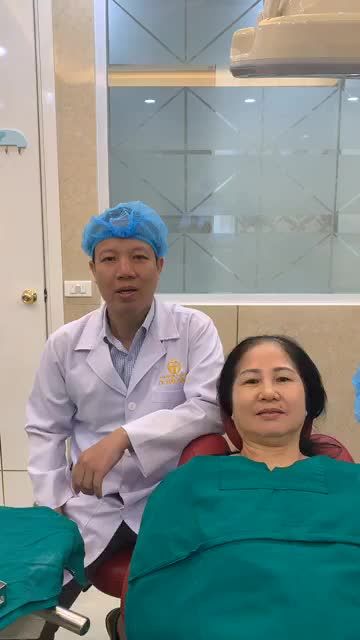 TRỒNG RĂNG IMPLANT THAY THẾ RĂNG MẤT VÀ KẾT HỢP NHỔ RĂNG KHÔN MỌC LỆCH SIÊU KHÓ