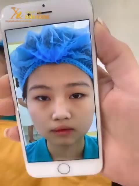 MỖI CẶP CHÂN MÀY ĐƯỢC THỰC HIỆN BỞI CHUYÊN GIA TRÀ MY ĐƯỢC VÍ NHƯ MỘT TÁC PHẨM NGHỆ THUẬT