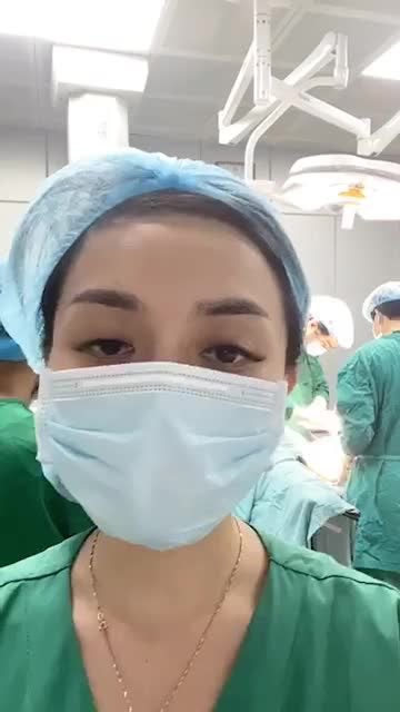 Ca bụng số 135, cùng theo dõi quá trình bác sĩ cải thiện V2 chùng nhão, bụng sổ cho bà mẹ 2 con nhé.
