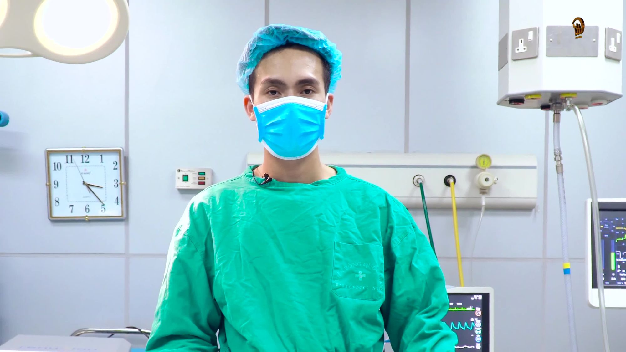 Hút mỡ siết eo, tạo rãnh cơ với công nghệ Vaser lipo tại Dr Hoàng Tuấn!
