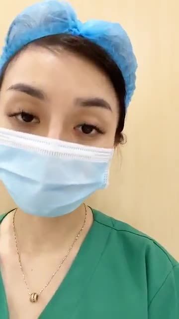 Khách trung tuổi cải thiện bụng sổ, bụng mỡ dầy, V2 gọn hơn sau 14 ngày phẫu thuật.