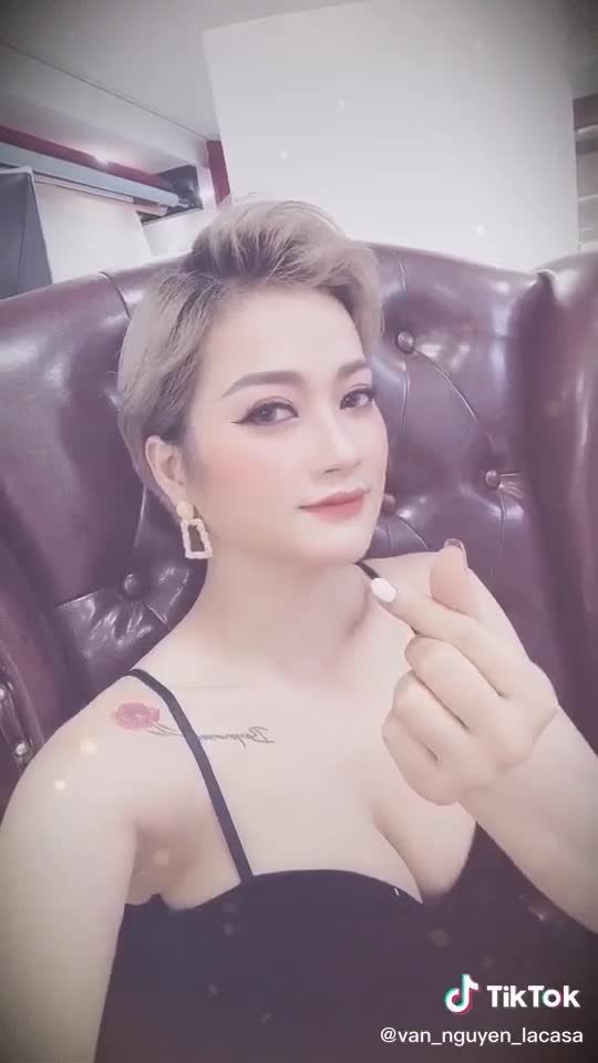 Cận cảnh sau 2 tháng Nâng V1 Túi Ergo, size 300 KH Vân chủ spa Hà Nội.