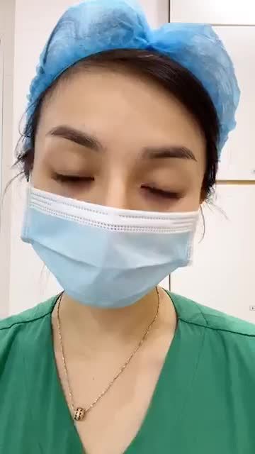 Eo thon bụng phẳng, không còn da rạn chùng nhão sau 14 ngày phẫu thuật.