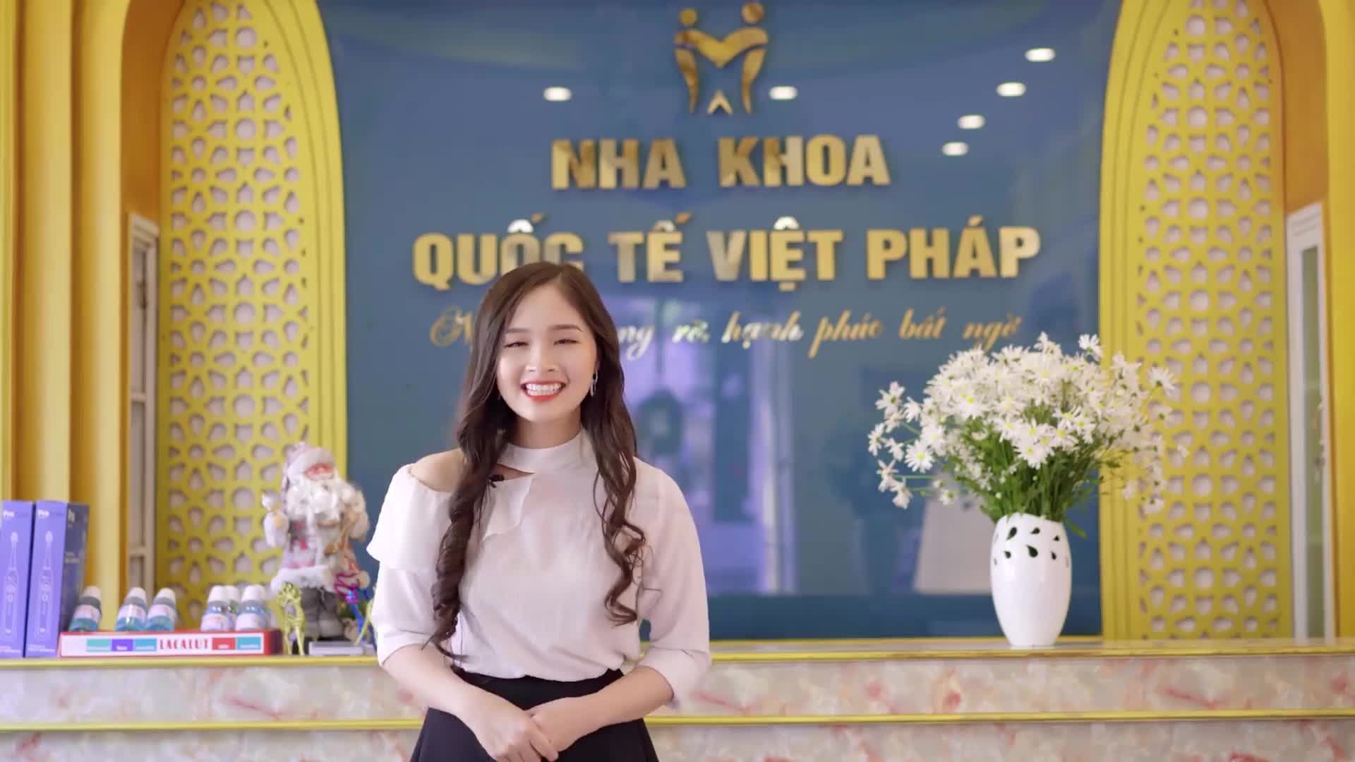 NỤ CƯỜI VIỆT PHÁP - NÂNG TẦM VẺ ĐẸP TỰ NHIÊN