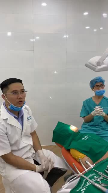 Khách Hàng: Anh Tuấn   Răng số 8 mọc lệch gây đau nhức, khó chịu