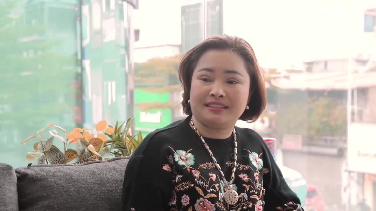 MUỐN XINH  -  HÃY BẮT ĐẦU TỪ NỤ CƯỜI