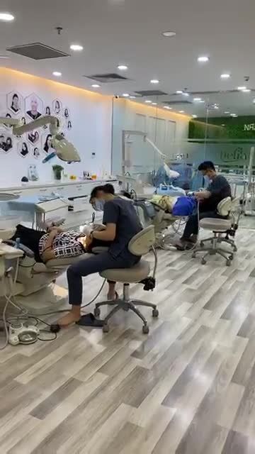 Trực tiếp không khí làm việc cuối ngày tại Delia