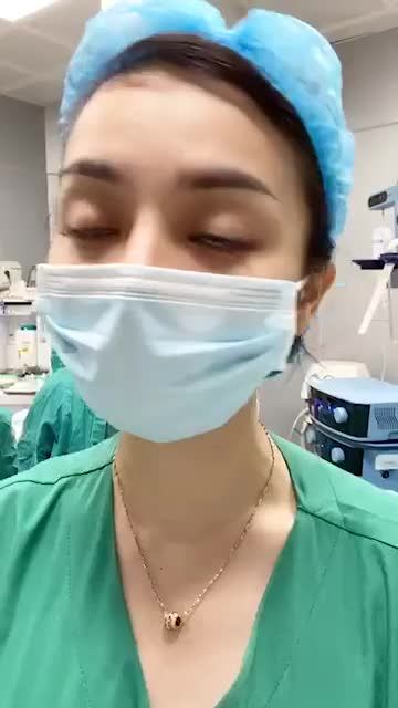 Ca hút mỡ số 305, quá trình hút mỡ bắp tay với công nghệ Vaser Lipo.