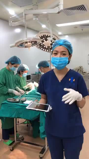 NẮNG KIA CHƯA CHẮC LÀM BẠN CHÁY NHƯNG NGỰC NÀY CHẮC CHẮN LÀM BẠN SAY
