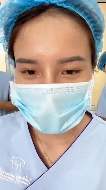 “Đang thắc mắc mũi sửa mà chẳng đau chút nào!” Trực tiếp kết quả ngay sau cắt chỉ 7 ngày không đau chút nào, cả nhà ngắm nhìn kết quả nhé!