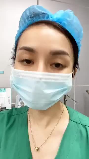 Sau khi nâng ngực, nâng mũi, chị quay trở lại tiếp tục nâng mông và hút mỡ.