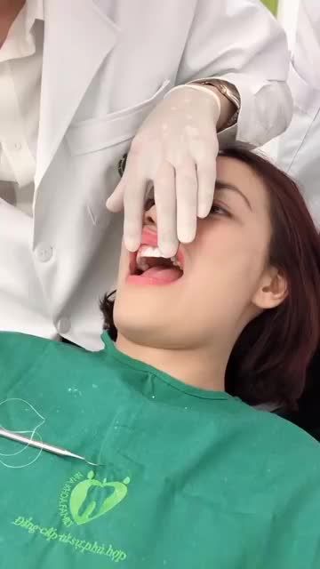 AN TÂM CHỌN LỰA NHA KHOA GIA ĐÌNH THẨM MỸ RĂNG SỨ