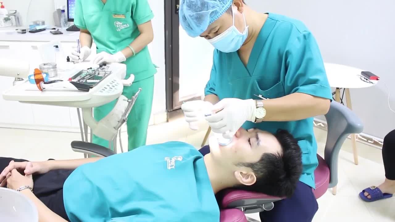 MỪNG NĂM HỌC MỚI - ƯU ĐÃI NIỀNG RĂNG VÔ HÌNH