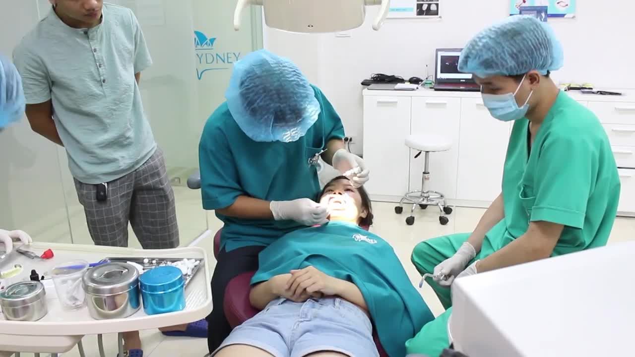 NHỔ RĂNG CHỈNH NHA CÓ ẢNH HƯỞNG GÌ KHÔNG