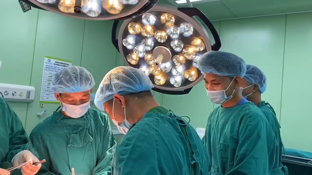TREO SA TRỄ V1