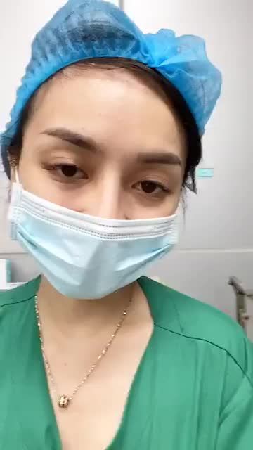 Hút mỡ bắp tay cải thiện tình trạng chảy xệ, dư mỡ vùng cánh tay.