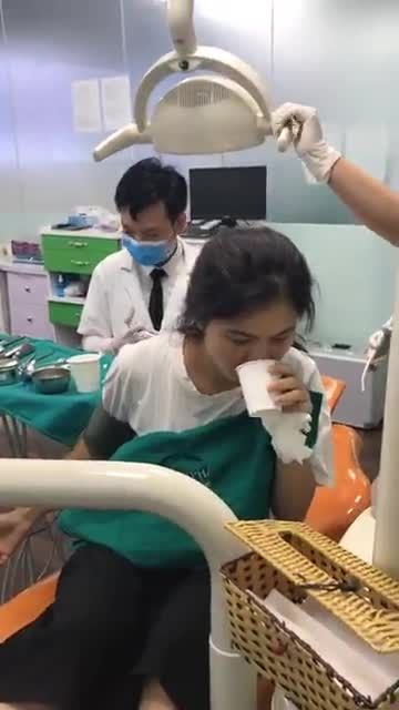 NHỔ RĂNG KHÔN SIÊU KHÓ - LỆCH 90đ, CHẠM VÀO DÂY THẦN KINH